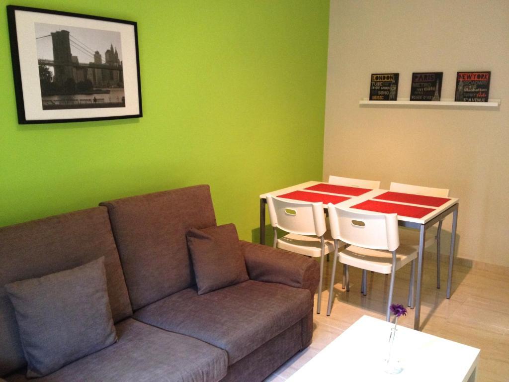 Apartamentos Canasteros Μάλαγα Δωμάτιο φωτογραφία